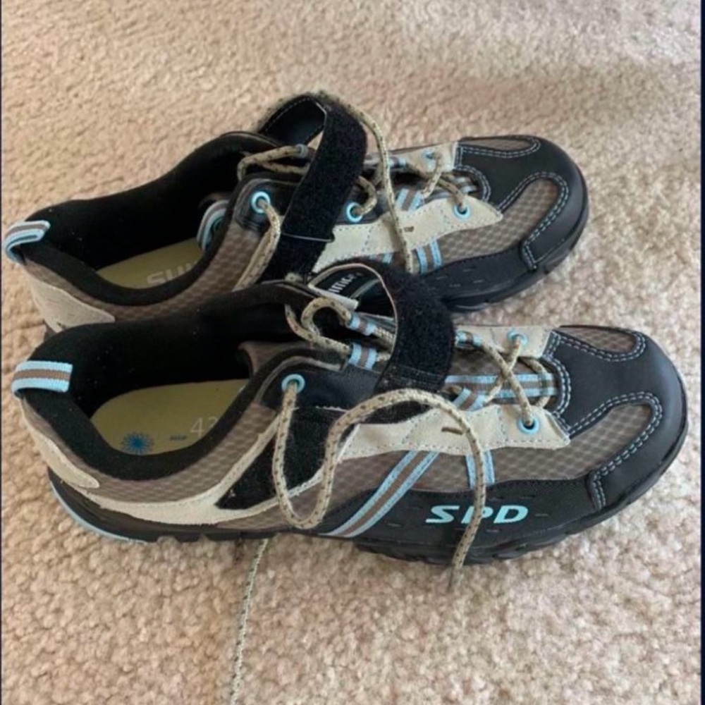Women’s Shimano Bicycling Shoes